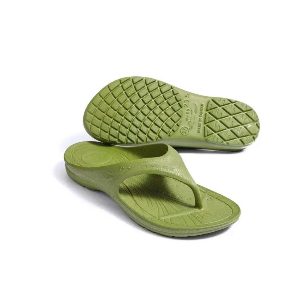 B&M Caiman BN68 3rd Generation Running Y Sandals